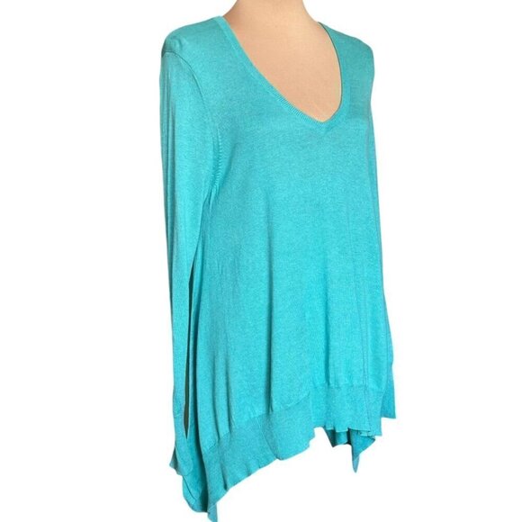 NWOT Acrobat  V-Neck Sweater Sz.L Turquoise Blue Asymmetrical Hem Relaxed Fit - Picture 10 of 11